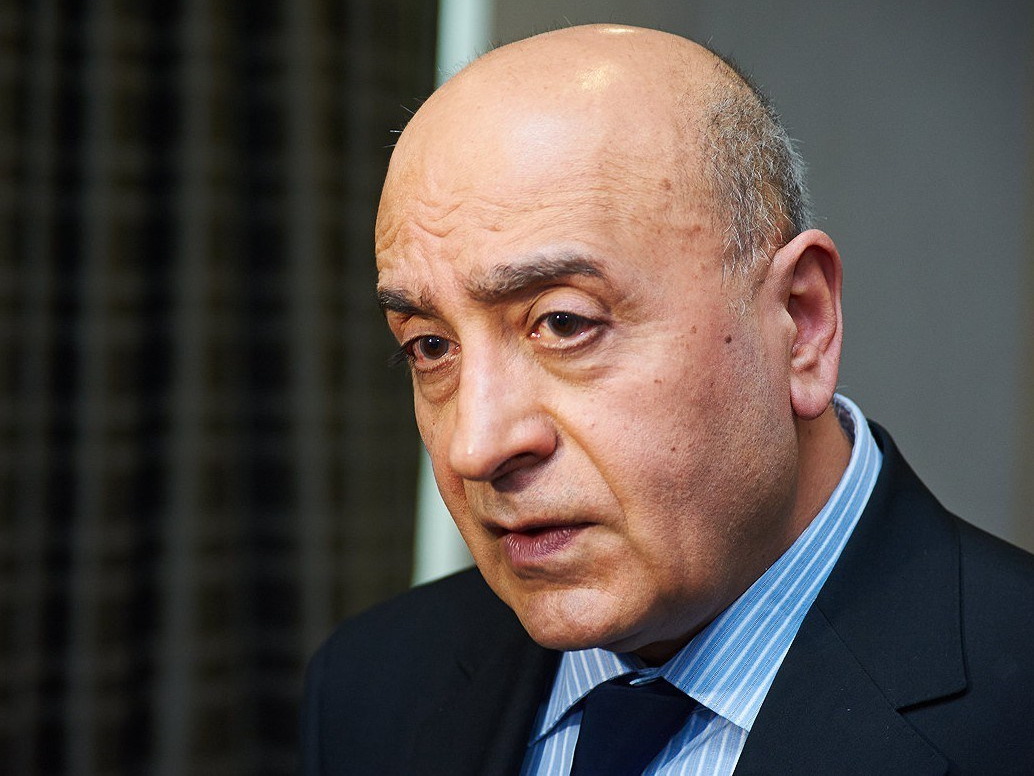 “Kim mənim sözlərimi yozursa, özü bilər” - Rasim Musabəyov qalmaqallı çıxışına bir də QAYITDI
