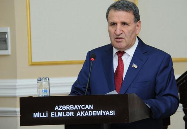 AMEA İsa Həbibbəyli ilə bağlı ittihama CAVAB VERDİ