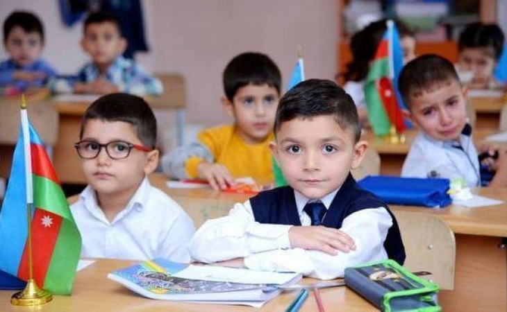 Təhsil naziri işdən ÇIXARILDI - FOTO