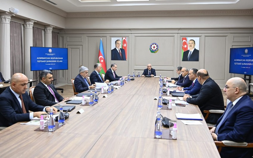 Əli Əsədov İqtisadi Şuranı topladı - Büdcə müzakirələri 