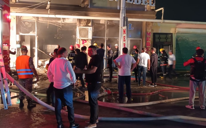 Mebel salonunda yanğın - Xəsarət alan var 