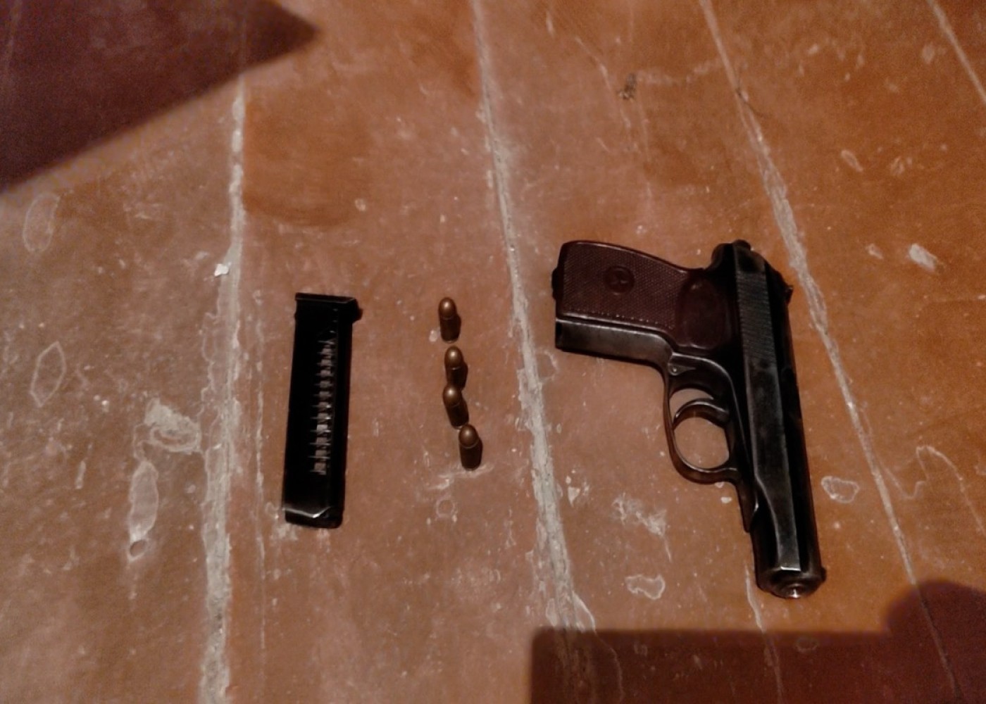 Maştağa sakini “Makarov”la tutuldu