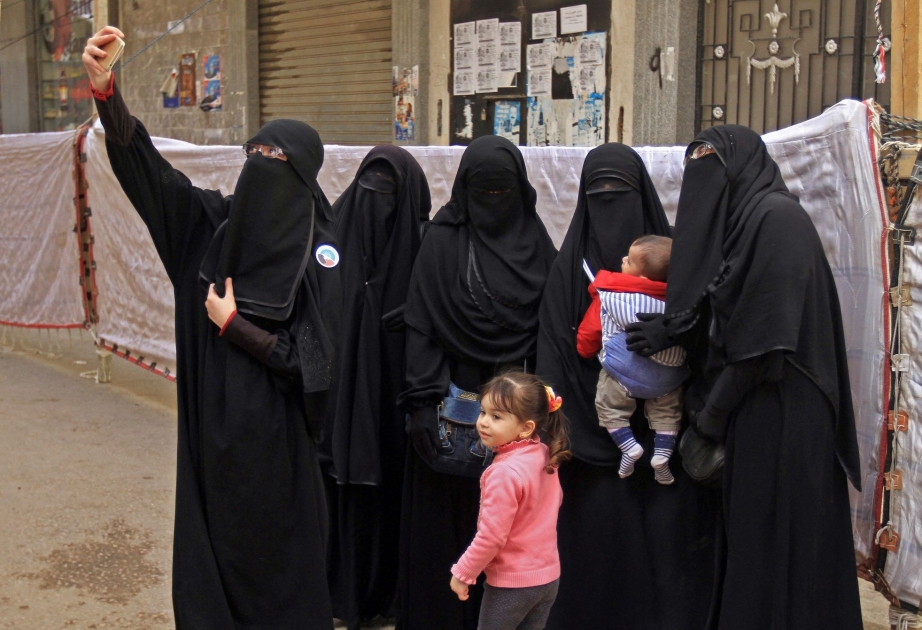 Misir məktəblərdə qızların niqab taxmasını qadağan edir
