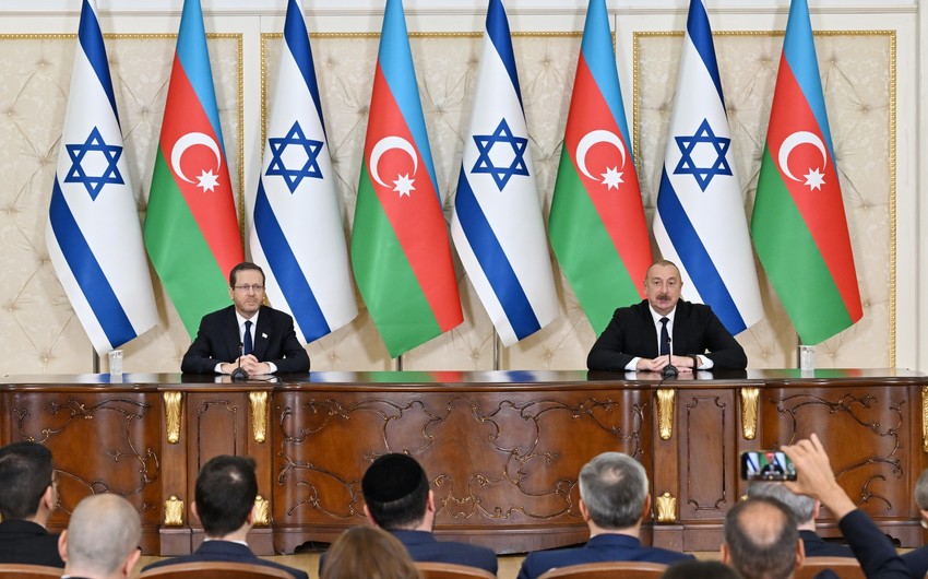 İlham Əliyev İsrail Prezidentini təbrik etdi
