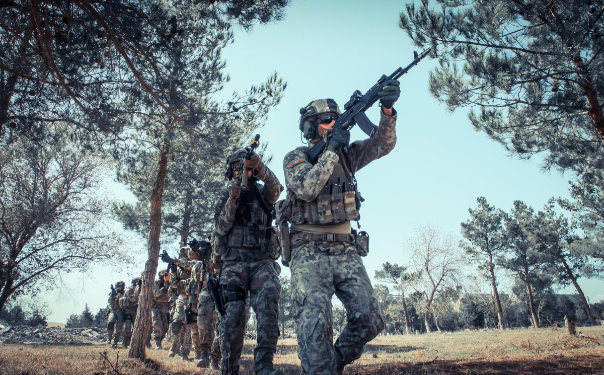 Qarabağda hərbi əməliyyatlar keçirməliyikmi... - Əksəriyyət HƏ deyir