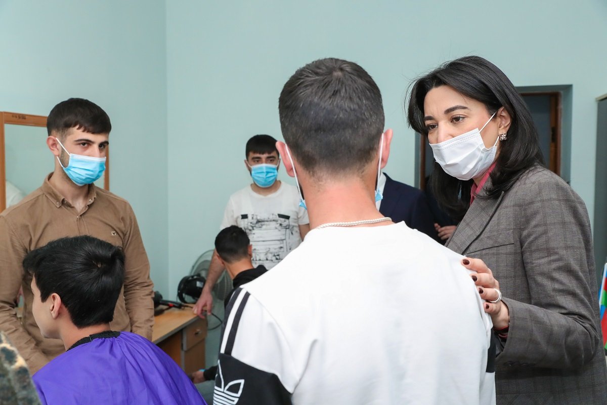 Ombudsman aparatının əməkdaşları Uşaq Psixonevroloji Mərkəzinə baş çəkiblər