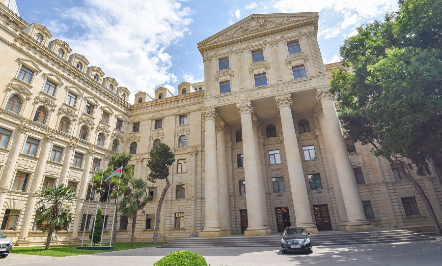 XİN Blinkenin köməkçisinin iddialarına cavab verdi