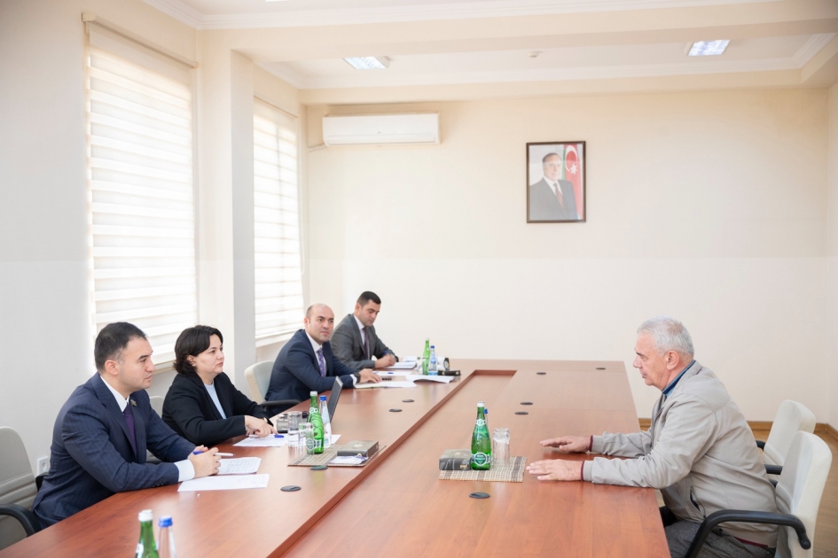 Nazir müavini Sabirabadda vətəndaşları qəbul edib - FOTO