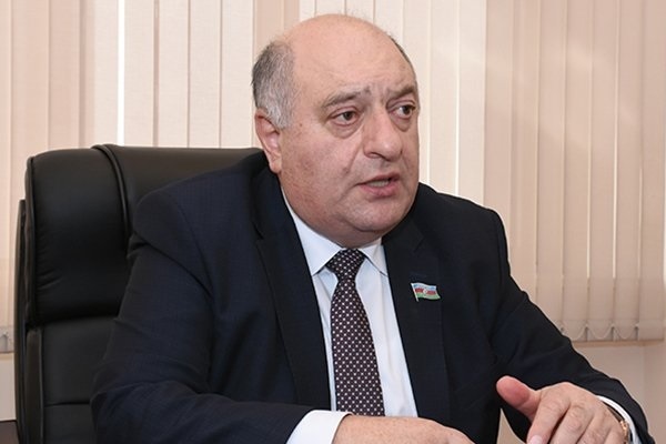 Amerikanın bəzəkli üzü və çirkli astarı - Musa Urud yazır
