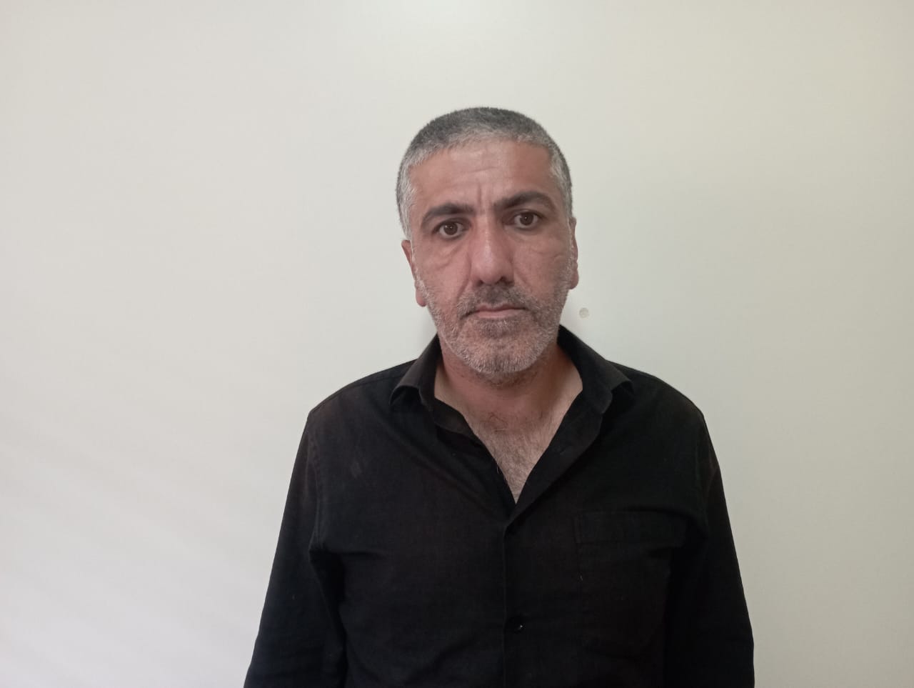 Keçmiş məhkumdan “Makarov” markalı tapança götürüldü
