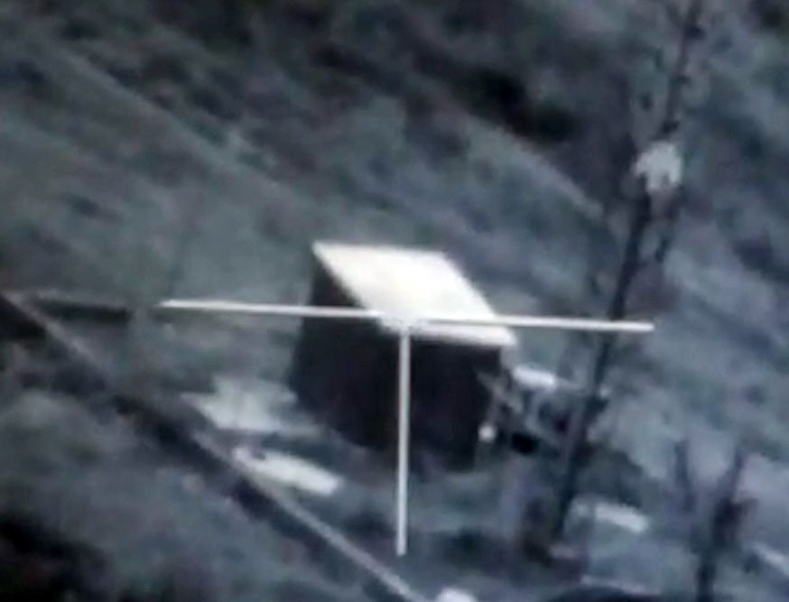 Ermənistana məxsus P-18 stansiyası sıradan çıxarıldı - Anbaan görüntülər
