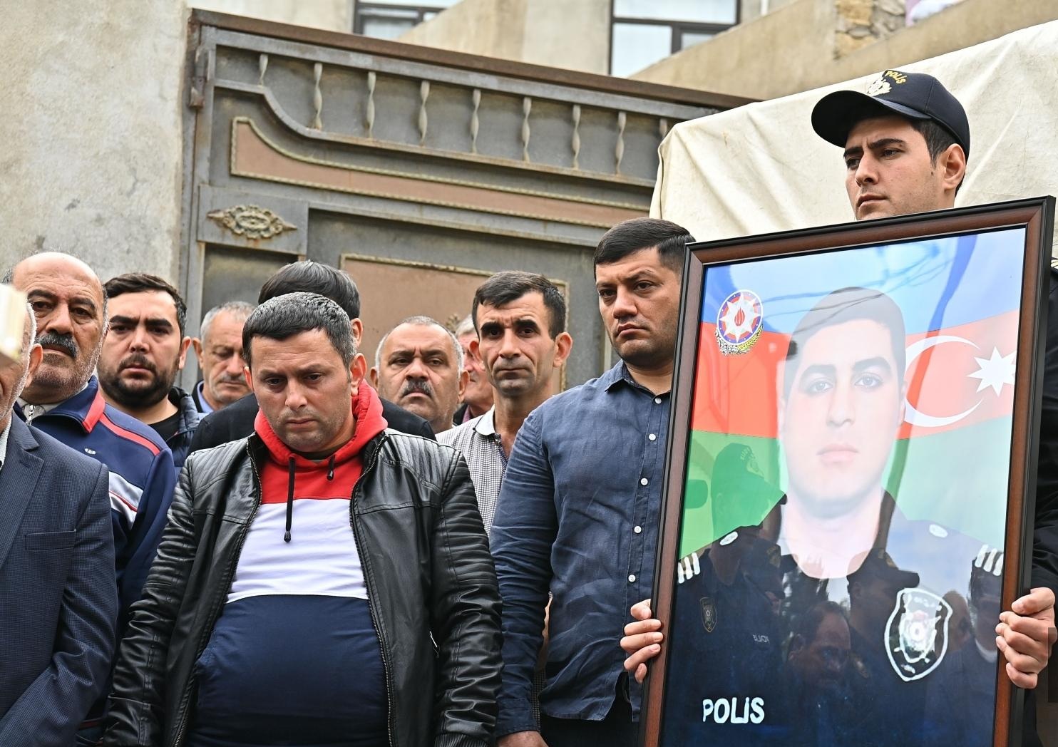 Təxribat nəticəsində həlak olan polis DƏFN EDİLDİ