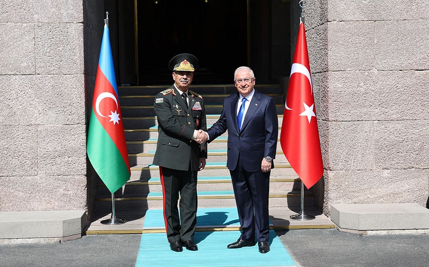 Yaşar Gülerdən Zakir Həsənova təbrik ZƏNGİ