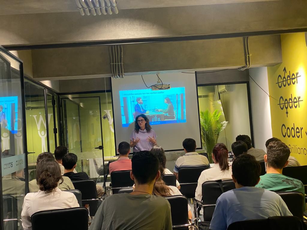 Accesbank və Coders Azerbaijan birgə təlim keçirdi
