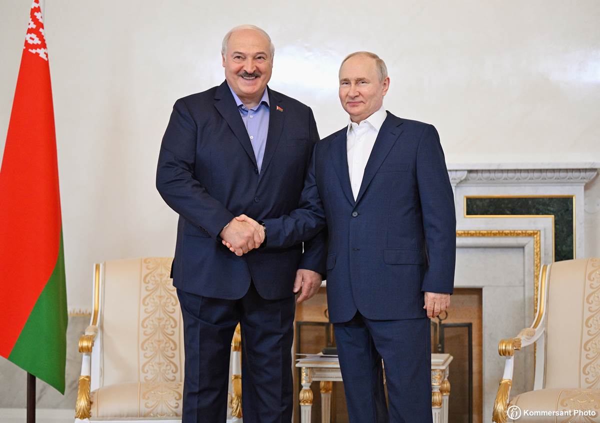Lukaşenko Putinlə Qırğızıstanda görüşəcək