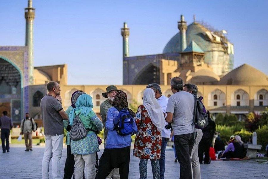 İran qonşu ölkələrə vizanı ləğv edir