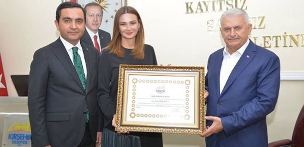Binəli Yıldırım Qənirə Paşayevadan YAZDI