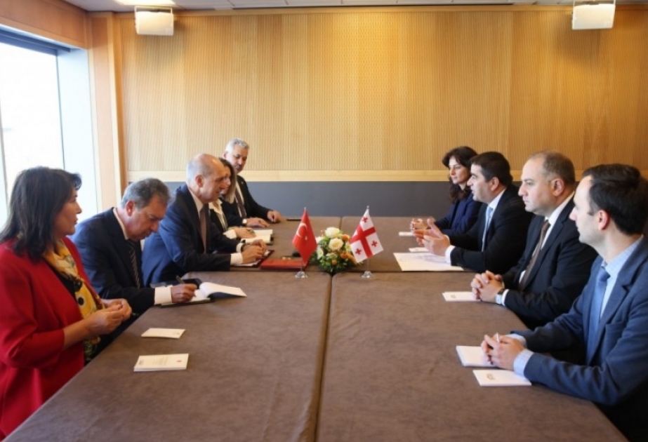 Kurtulmuş gürcü həmkarı ilə görüşdü 