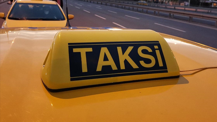 Sabahdan taksilərlə bağlı yeni tələblər qüvvəyə minir