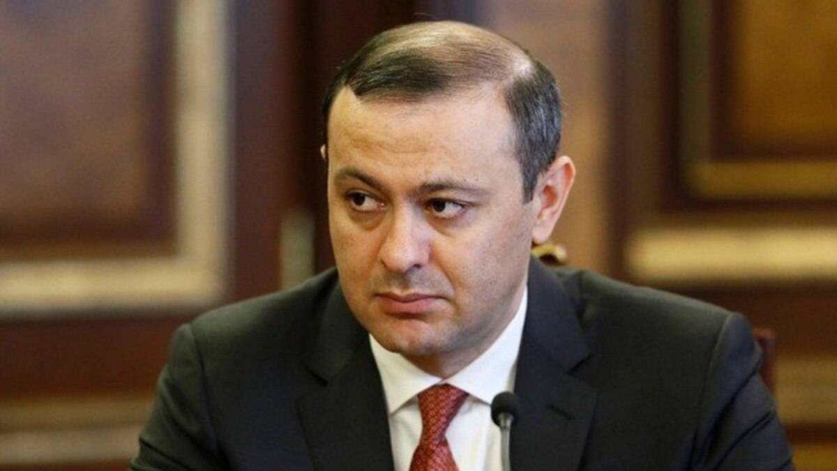 Qriqoryan Tehrana Zəngəzur dəhlizinə görə ÇAĞIRILIB