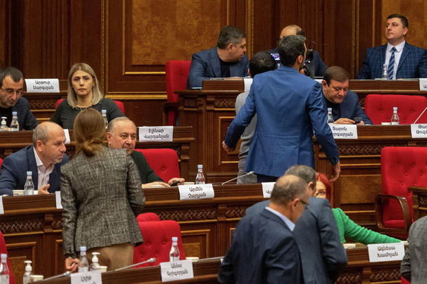 Ermənistan Putinin həbsini nəzərdə tutan sənədi TƏSDİQLƏDİ