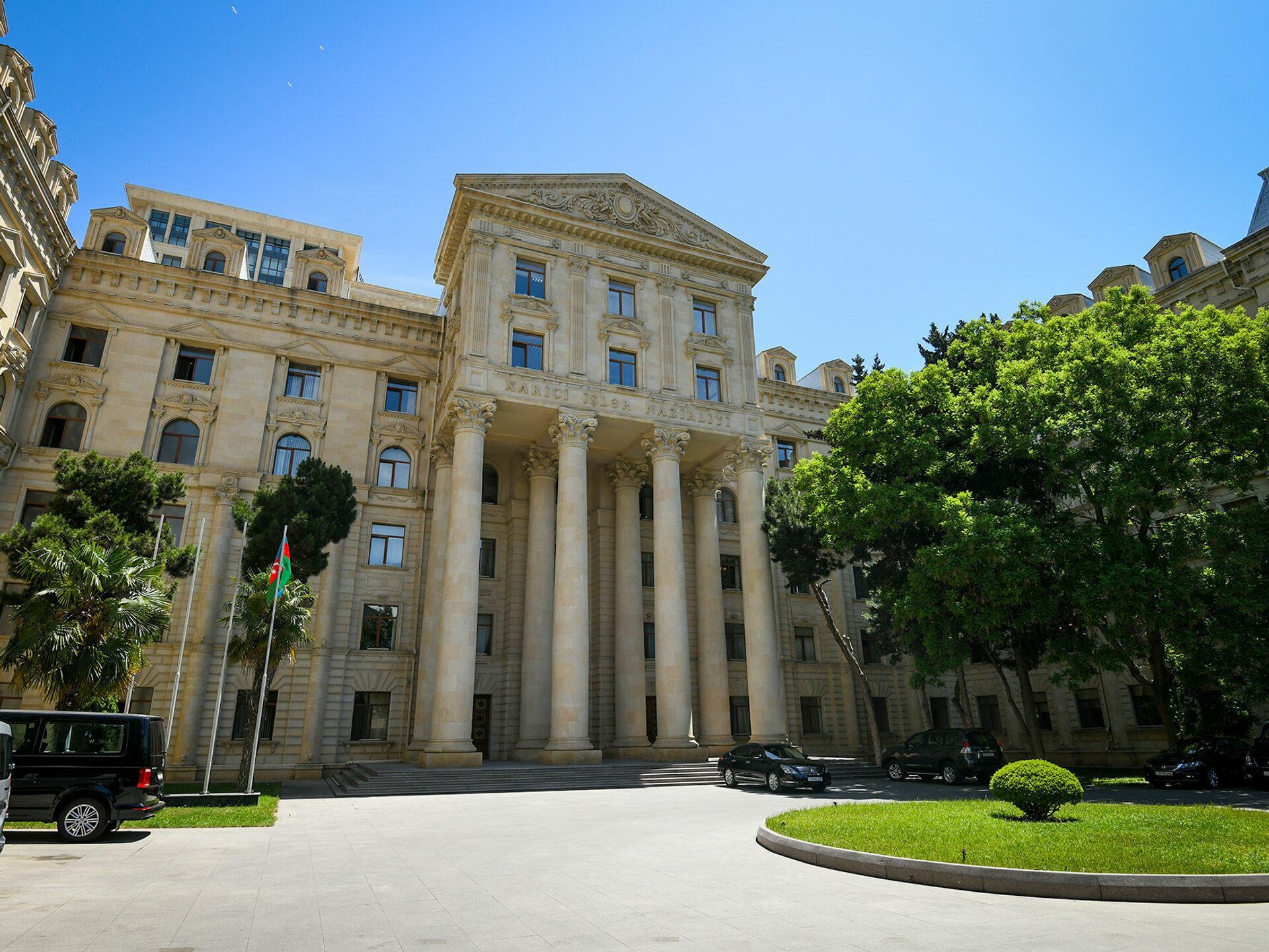 XİN Almaniya, İraq və Koreyanı təbrik etdi