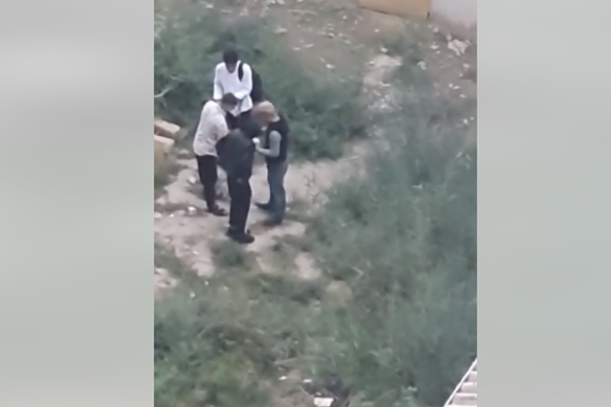 Məktəbdə narkotikdən istifadə görüntüləri yayıldı - Polis araşdırır - YENİLƏNİB