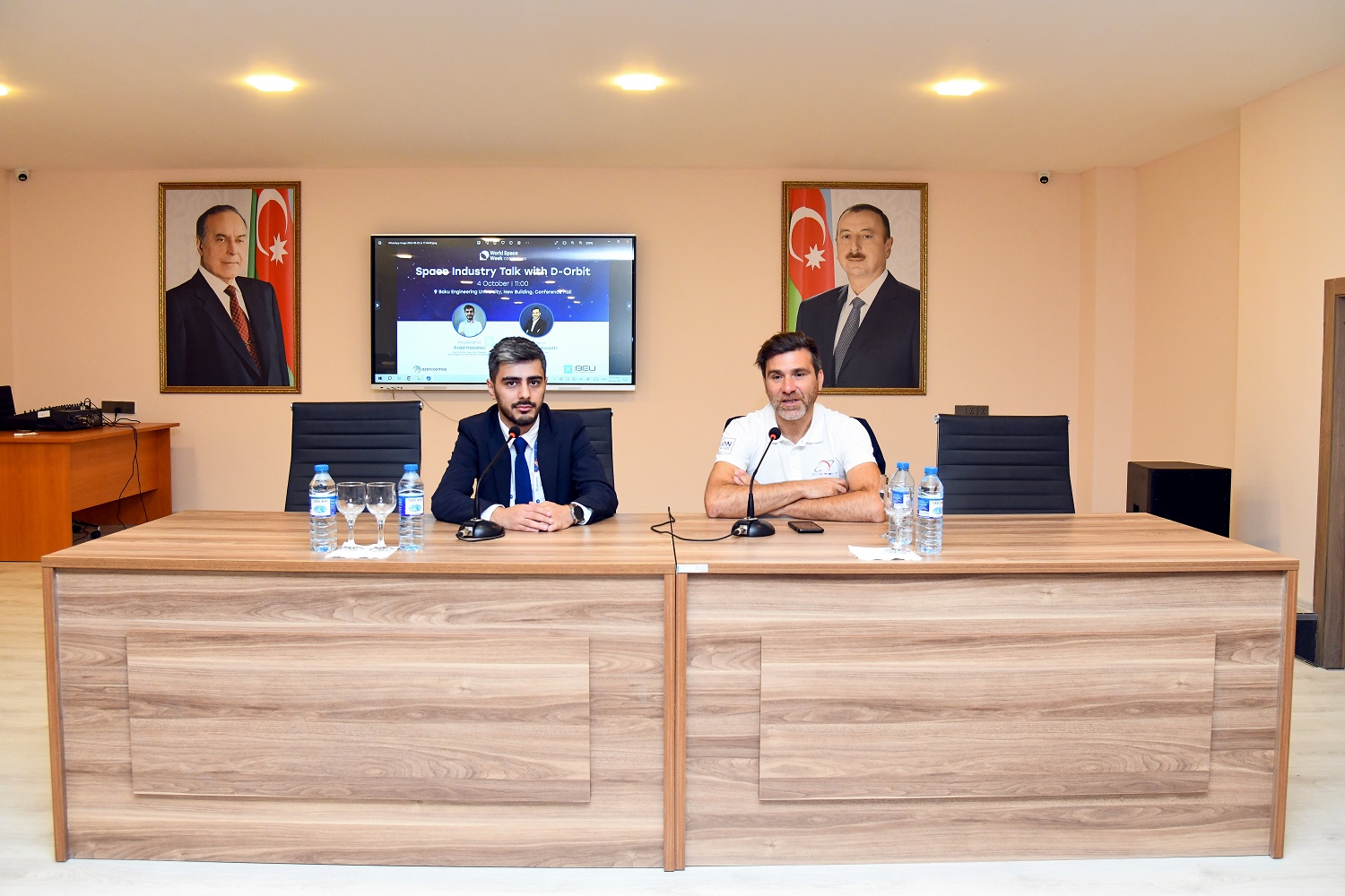 İtaliyanın aerokosmik şirkətinin vitse-prezidenti BMU tələbələri ilə görüşdü - FOTOLAR