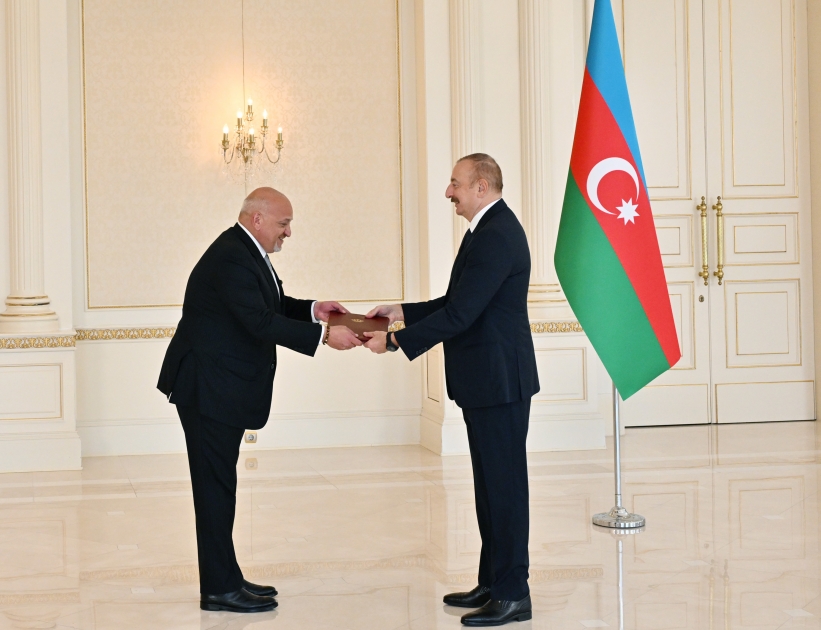 İlham Əliyev İordaniya səfirinin etimadnaməsini qəbul etdi - FOTOLAR