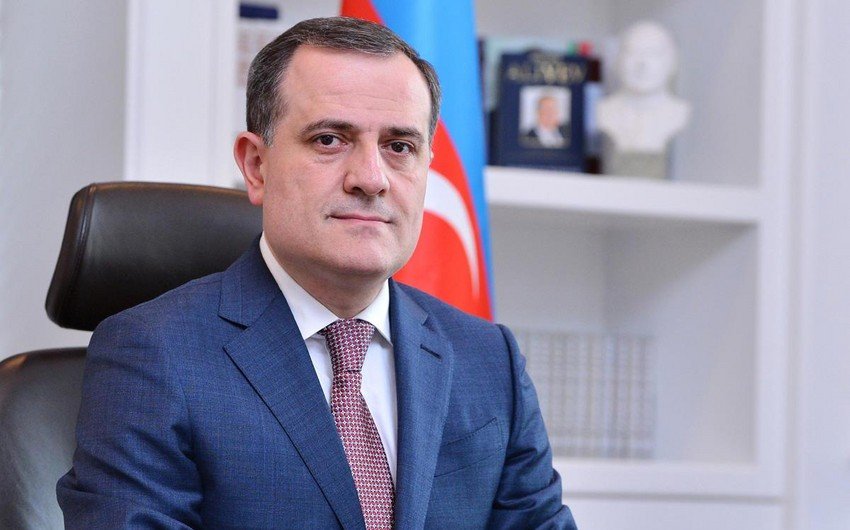 Ceyhun Bayramovdan Müəllimlər Günü ilə bağlı PAYLAŞIM
