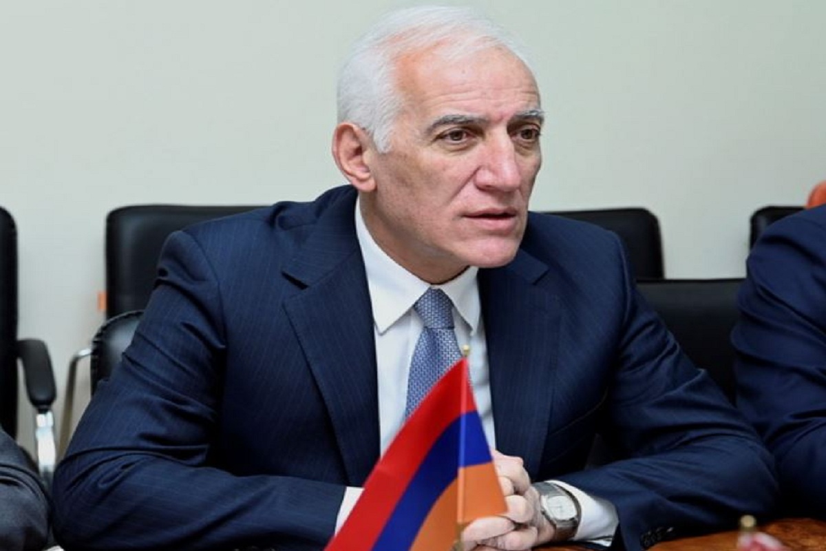 Ermənistan prezidenti Fransa ilə hərbi əməkdaşlıqdan DANIŞDI