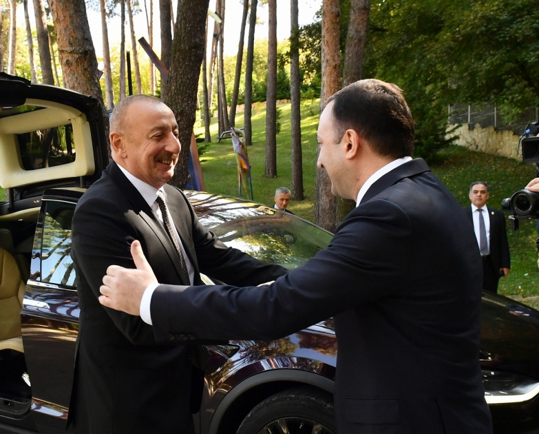 Qaribaşvili İlham Əliyevlə görüşündən yazdı - Möhtəşəm...