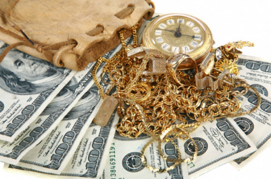 Ermənilərin Xocavənddəki talanı: 150 min dollar, 10 kisə qızıl-zinət əşyası...