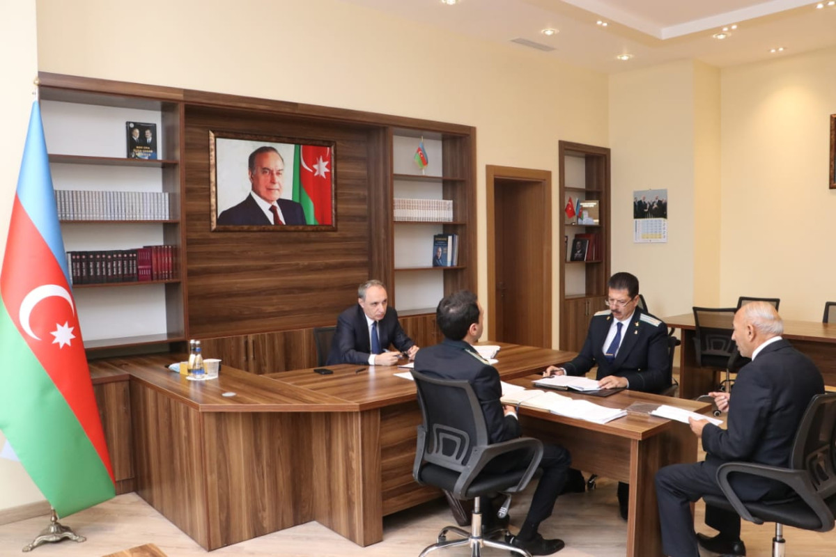 Kamran Əliyev Gəncədə vətəndaşları qəbul etdi - FOTO