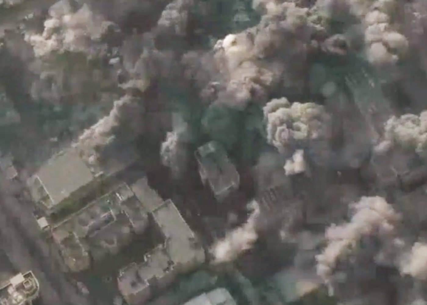 İsrail qırıcıları İslam Universitetini belə vurdu - VİDEO