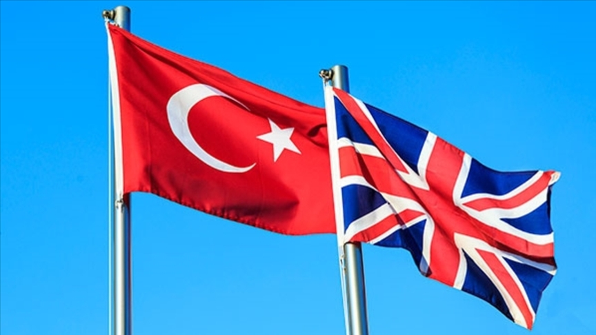 Yaşar Gülər britaniyalı həmkarı ilə görüşdü 