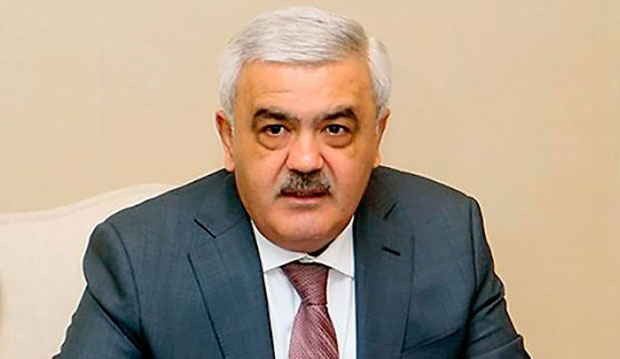 Rövnəq Abdullayev niyə Estoniyaya getmədi...