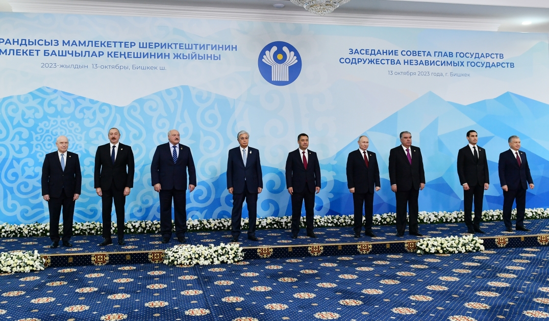Bişkekdə prezidentlərin şərəfinə rəsmi qəbul təşkil olundu