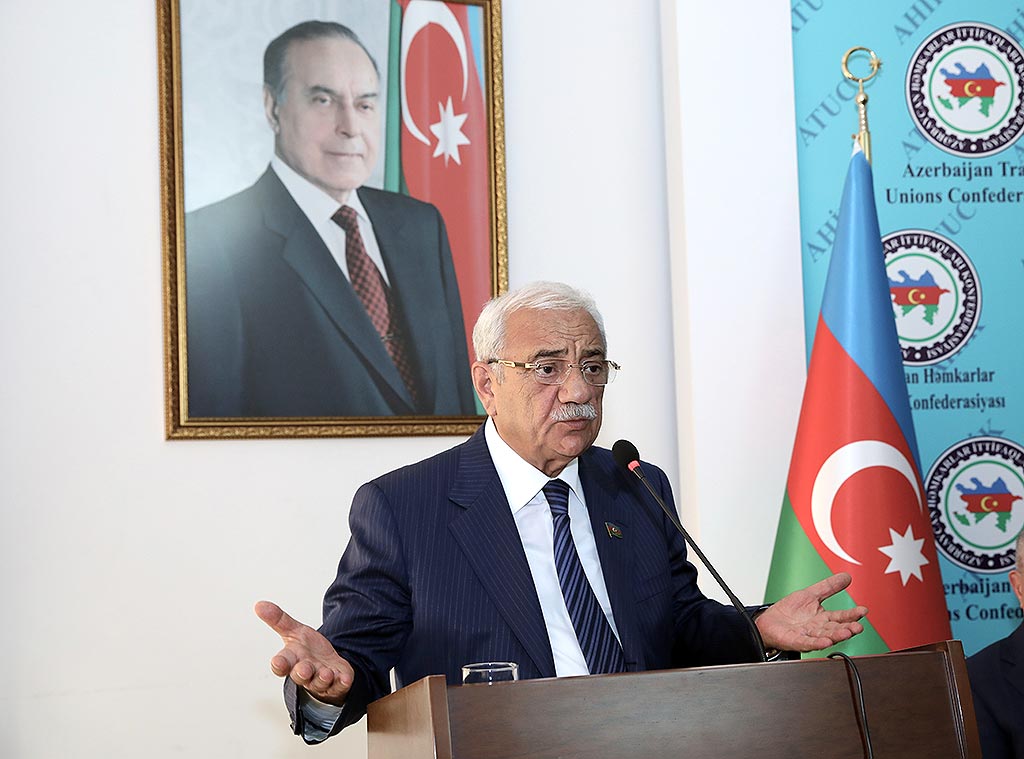 Azərbaycan Avrasiyada enerji körpüləri yaradır - Səttar Möhbalıyev