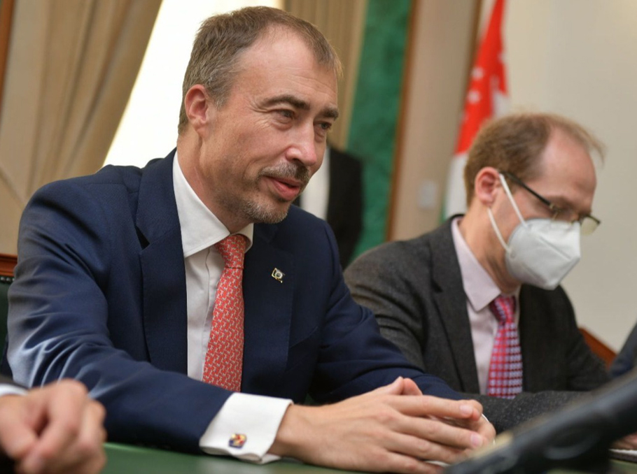 Klaar Bakı və İrəvandakı görüşlərindən YAZDI