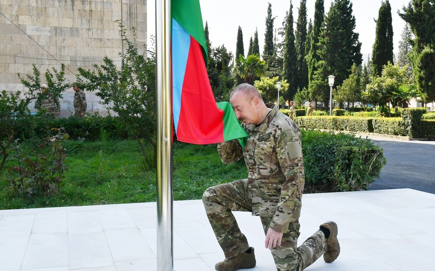 Ağdərədə Azərbaycan bayrağı ucaldıldı