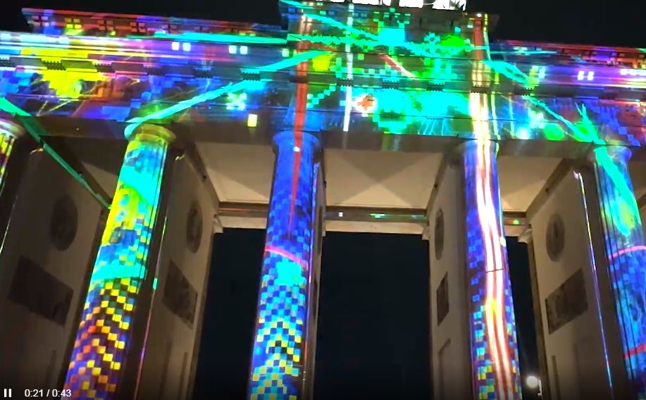 Berlində İşıqlar Festivalı keçirilib