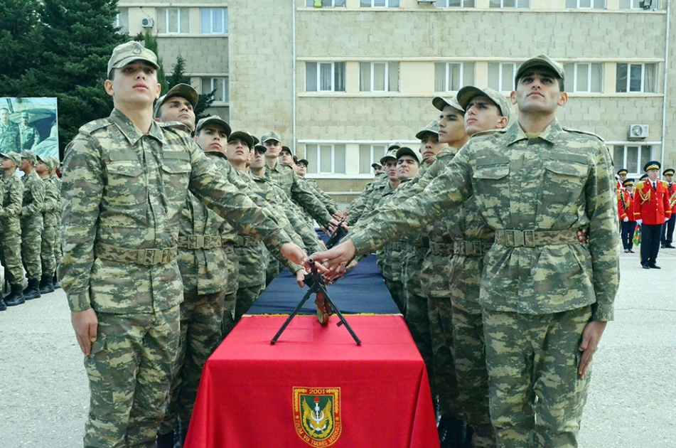 Kursantlar and içdilər