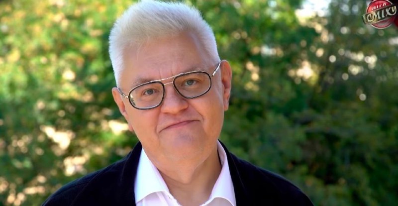 Tanınmış şoumen və dövlət rəsmisi dünyasını dəyişdi