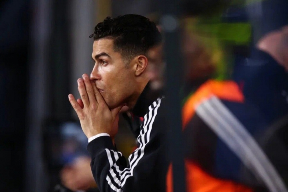 Azərkeş oyun zamanı Ronaldoya hücum etdi - FOTO