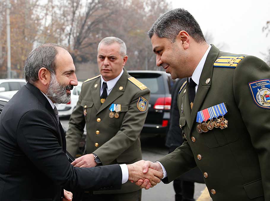 Paşinyan devrilsə, yerinə o gətirilə bilər