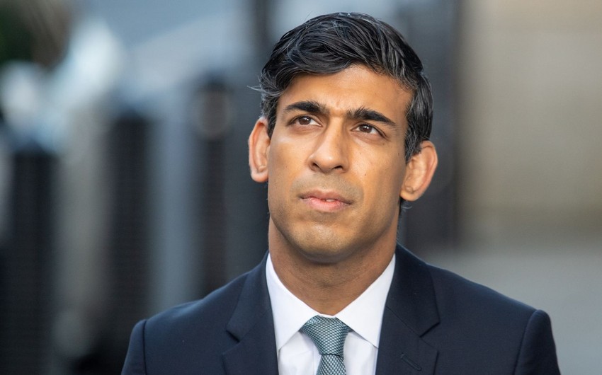 Böyük Britaniyanın Baş naziri Misirə gedir