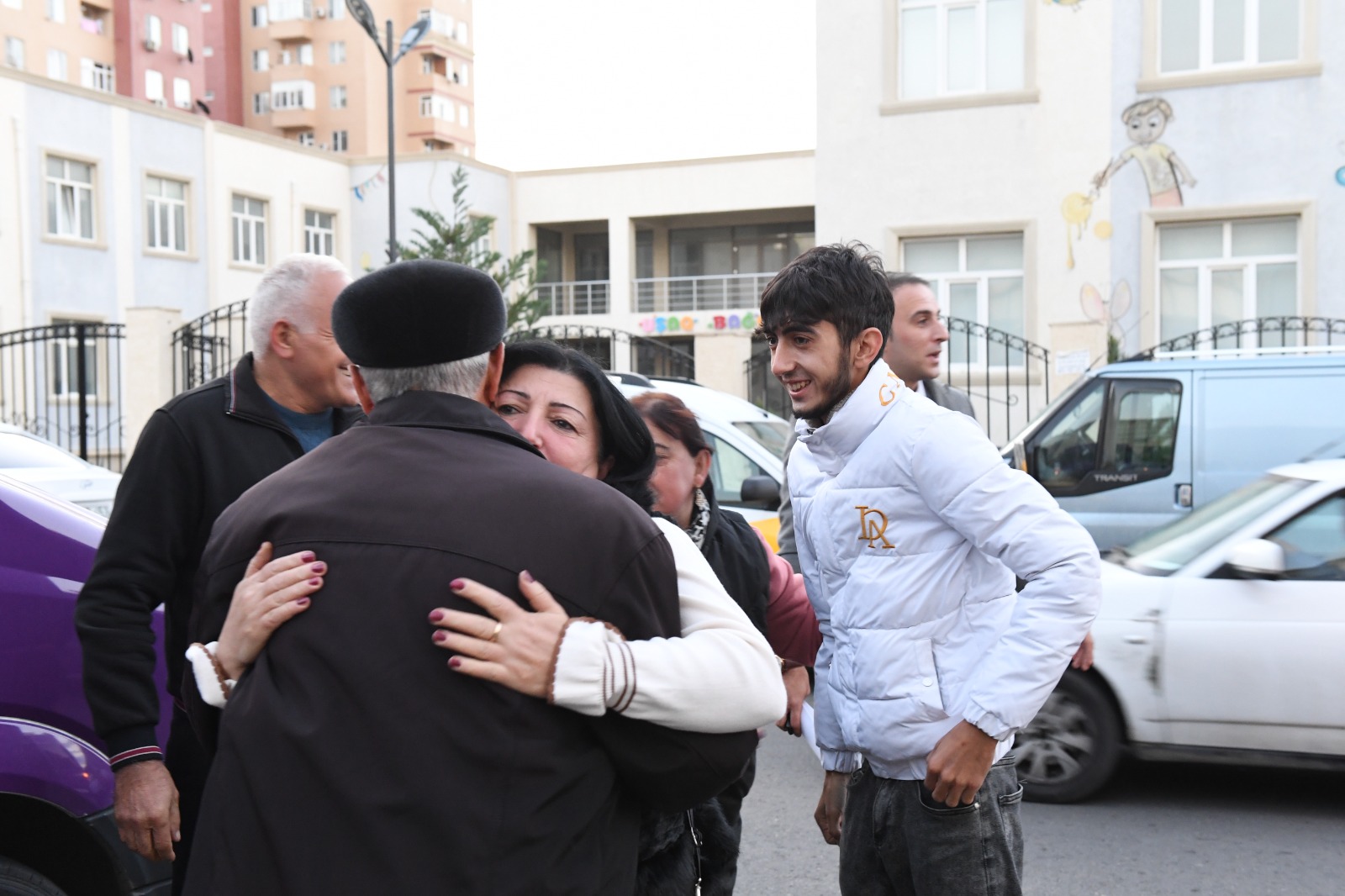 Bu gün 83 laçınlı doğma yurda qayıtdı - FOTOLAR