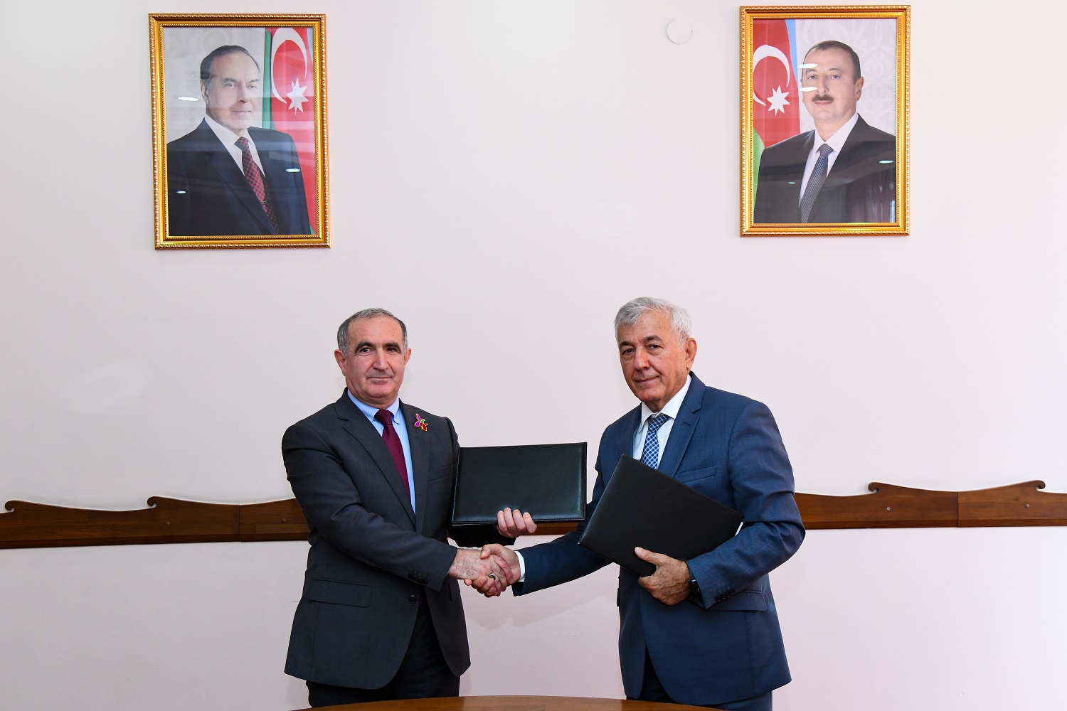 BMU ilə Türkiyənin Kafkas Universiteti arasında memorandumu imzalandı