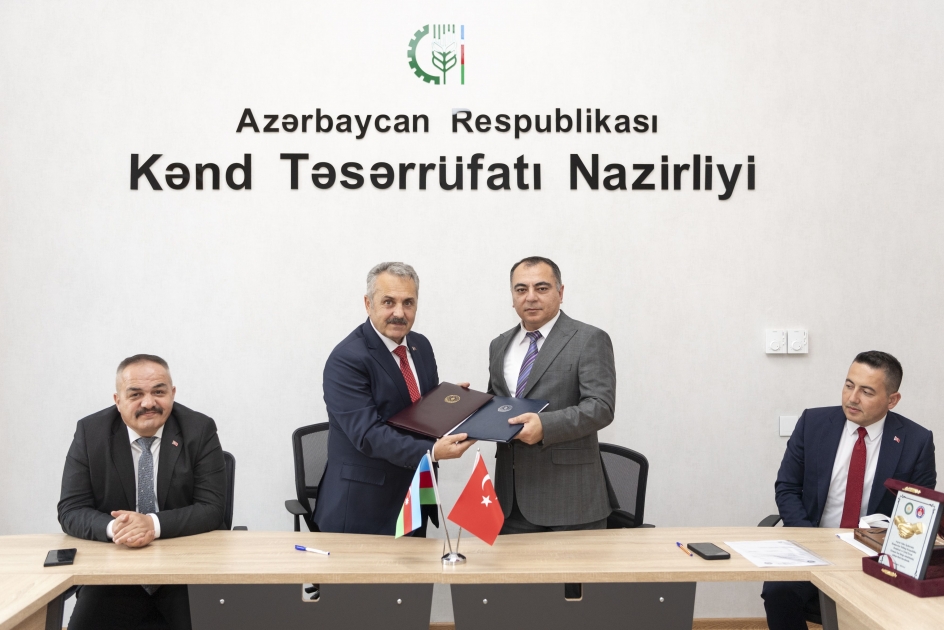 Türkiyə həmkarlar ittifaqının nümayəndələri azərbaycanlı həmkarları ilə GÖRÜŞDÜ
